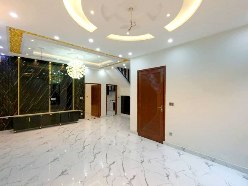 5 Marla Luxury Modern Brand New A Plus Solid Constructed House For Sale And Direct Meeting With Owner In Park View City Lahore. 7