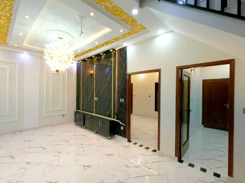 5 Marla Luxury Modern Brand New A Plus Solid Constructed House For Sale And Direct Meeting With Owner In Park View City Lahore. 9