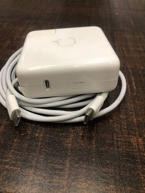 61W USB-c Power Adapter 100% Oroginal 4