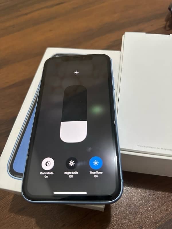 iphone XR 128gb dual pta 86 health with box 3
