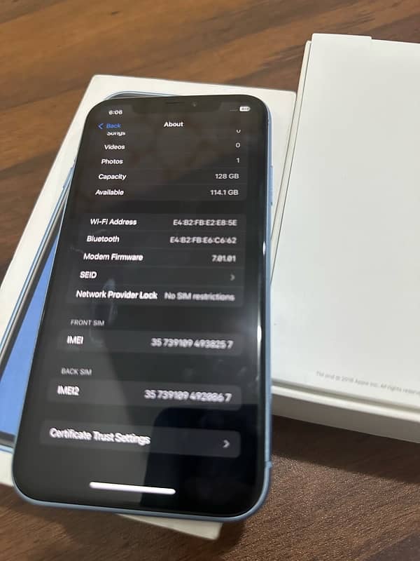 iphone XR 128gb dual pta 86 health with box 4