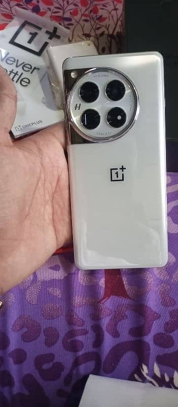 One Plus 12 Non Pta Complete Box 10/10 Condition Urgent Sale 1