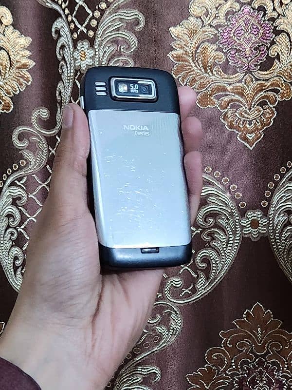 Nokia E72i Business Class better than Apple Samsung OnePlus Google LG 1
