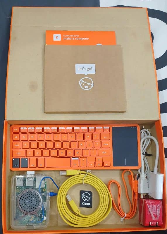 Kano Computer Kit 7