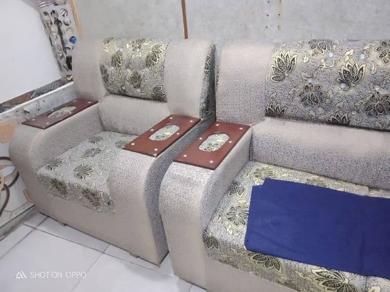 1 2 3 sofa set new condition 1