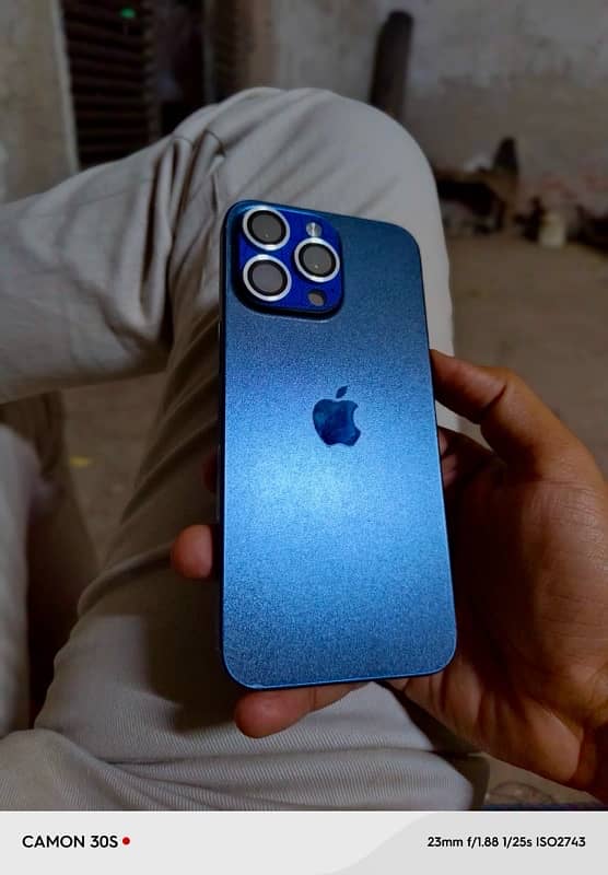 iPhone 15 Pro Max 256GB 0