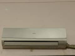 1 hair air conditioner 1.5 ton for sale contact n0 03016805661