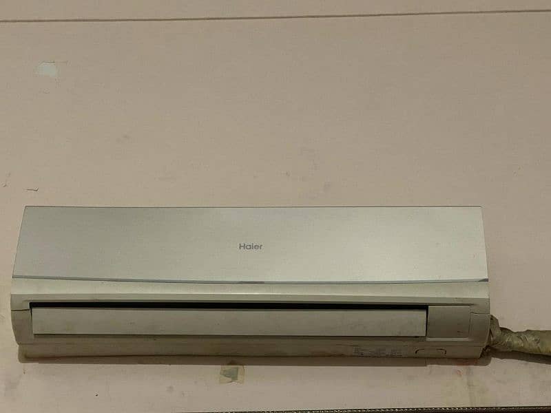 1 hair air conditioner 1.5 ton for sale contact no 03038173033 0
