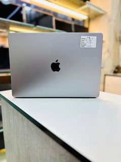 MacBook Pro 16-Inch (2019) – Intel Core i9, 32GB RAM, 1tb ssd