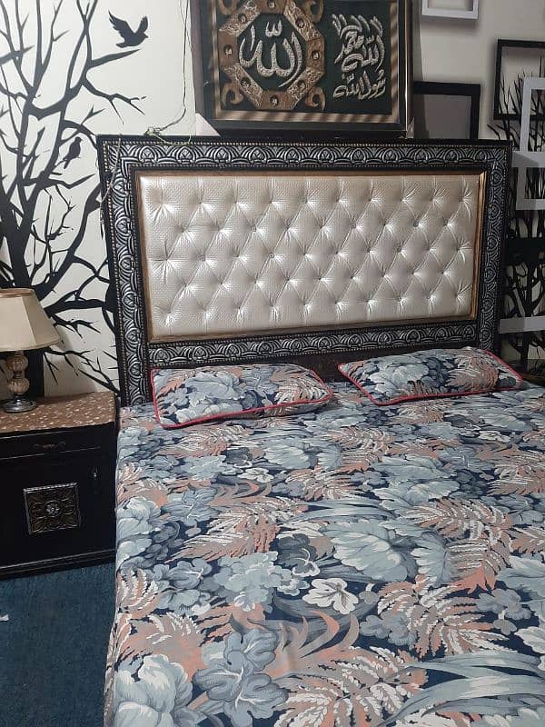 bed set & wardrobe 1