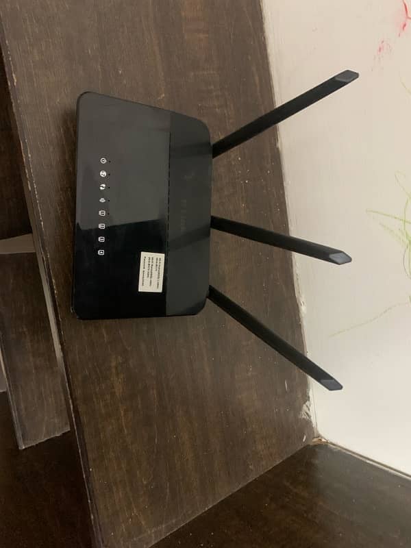 D-Link and Mercury router for sale 0