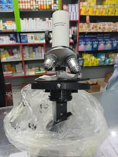 Microscope