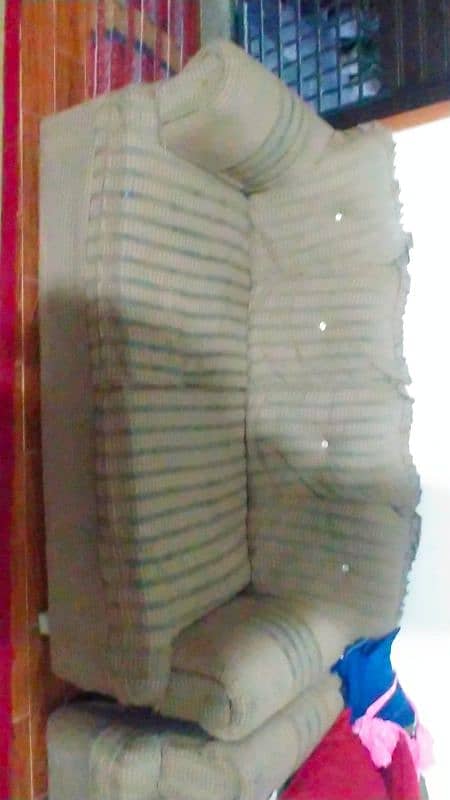 7 seater Sofa Set Urgent Sell 2