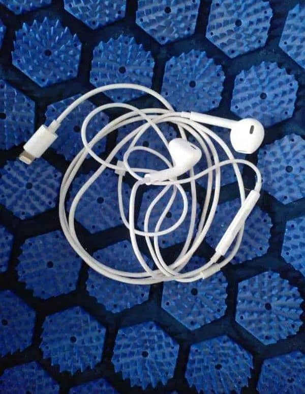 Iphone 11 pro max handfree 100% original 0