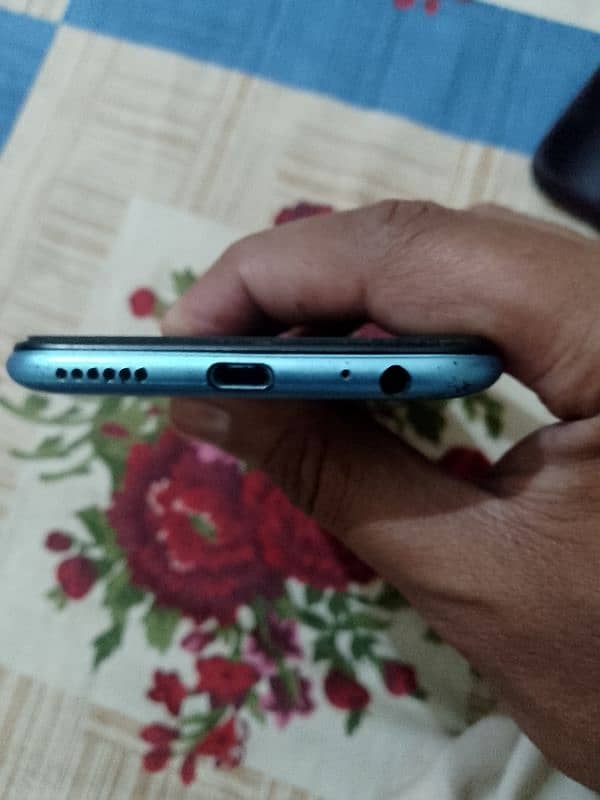 Tecno spark 4 3/32 4