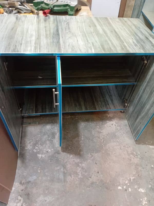 iron stand with high quality material 2