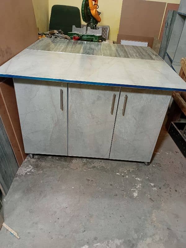 iron stand with high quality material 4