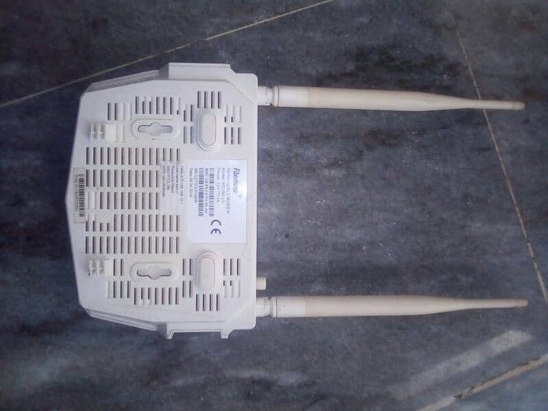 PTCL ROUTER AND ETHERNET CABLE 2