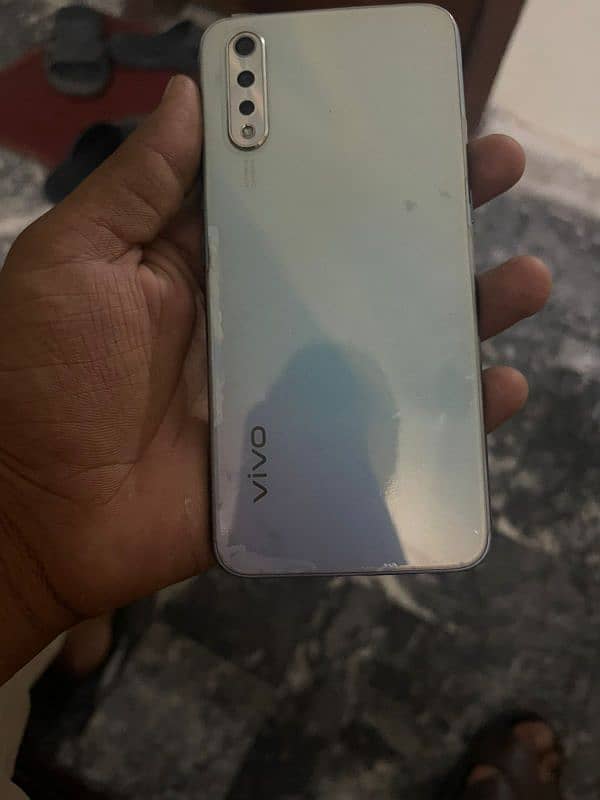 vivo s1  4–128  no open no repair finger off  read full add plzz 0