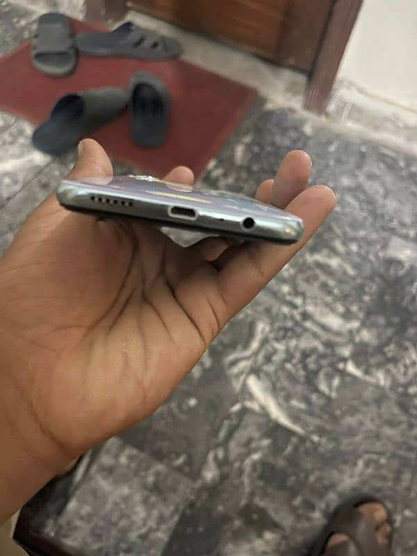 vivo s1  4–128  no open no repair finger off  read full add plzz 8