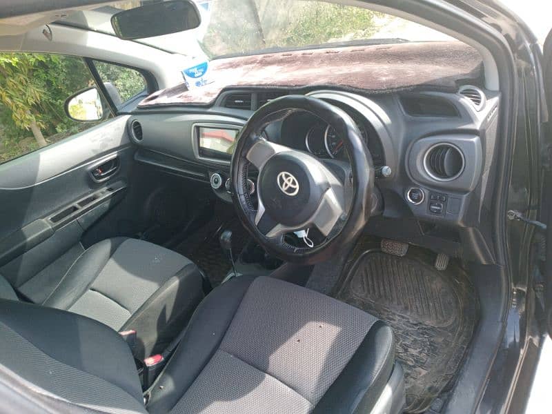 Toyota Vitz 5