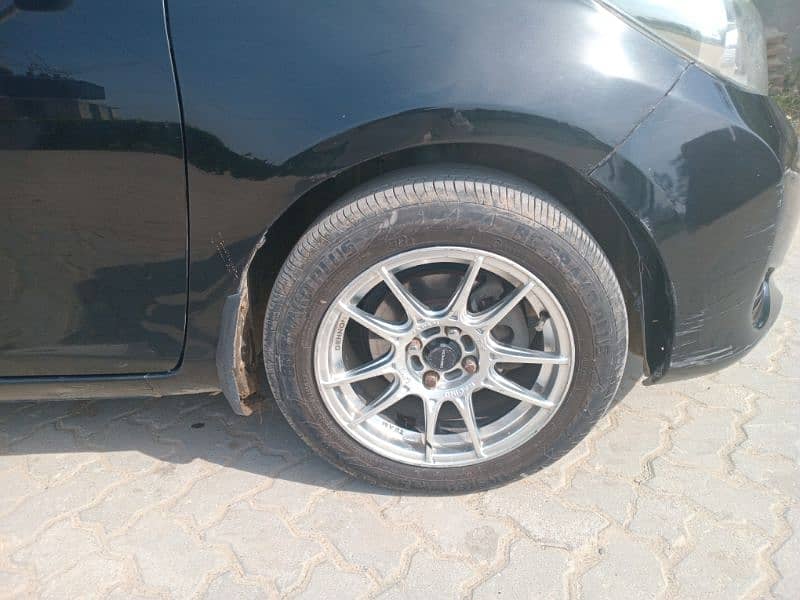Toyota Vitz 8