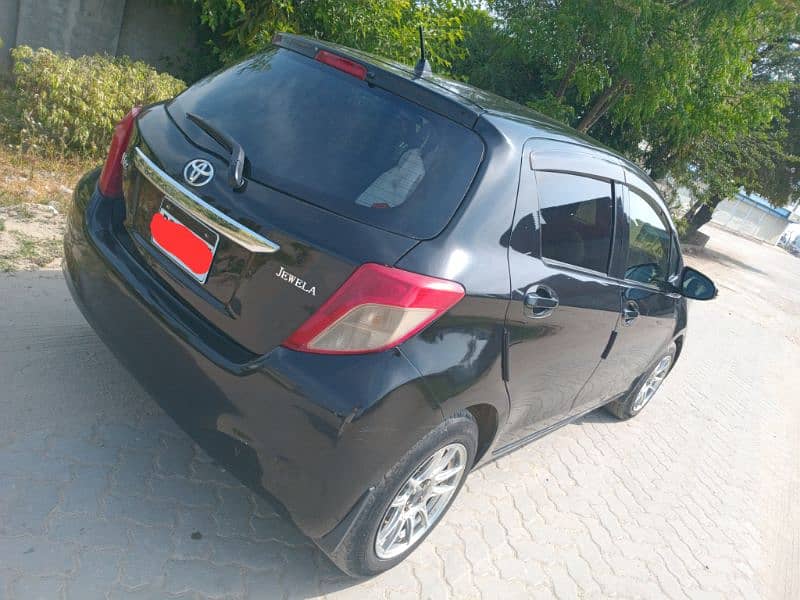 Toyota Vitz 10
