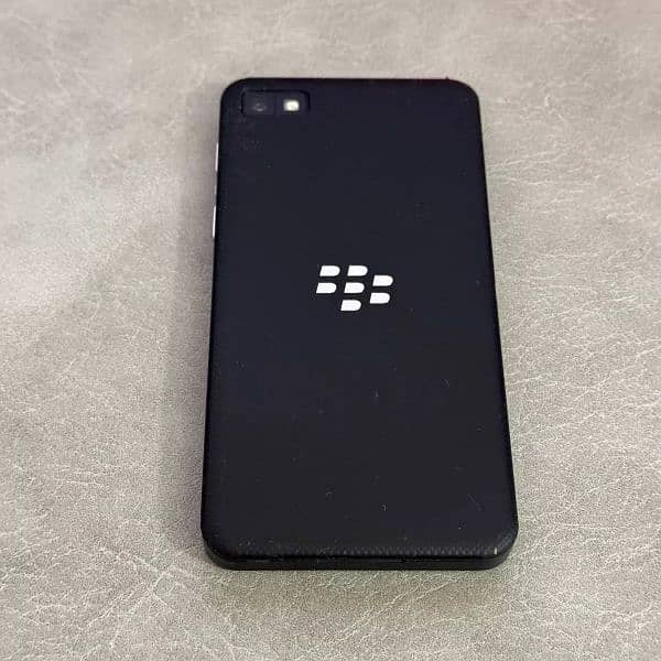 Blackberry Z10 UK imported 3