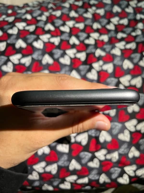 iphone 11 Non PTA Non Active 2
