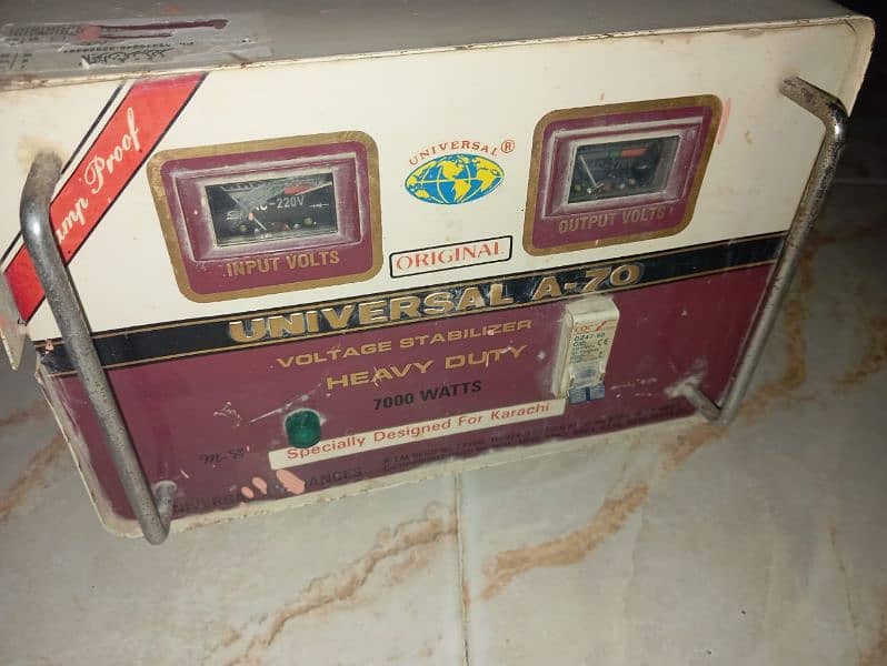 Universal original A70 model 7000 watts steplizer almost new condition 1