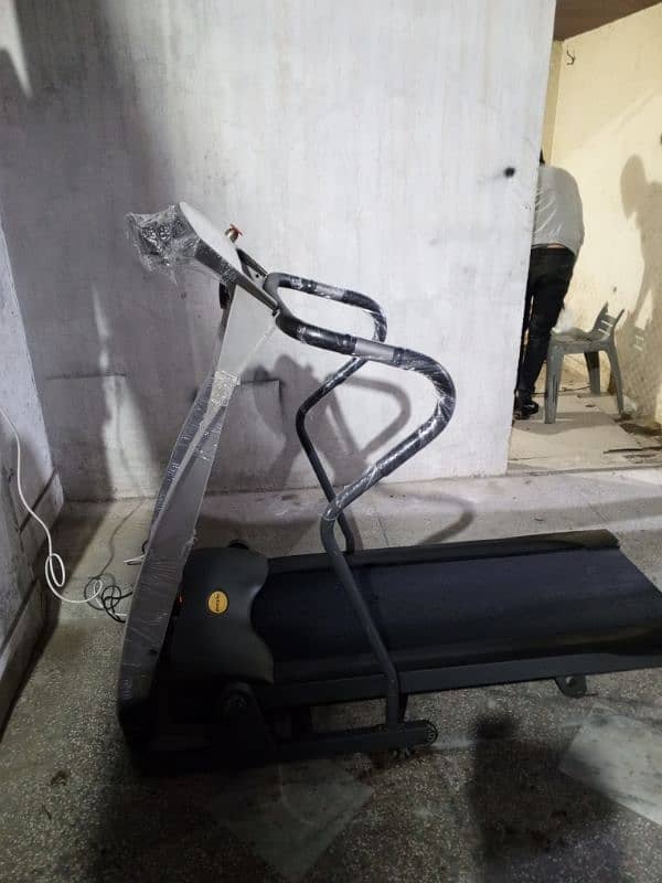 located in sargodha 03007227446 treadmill running machine cycle gym 5