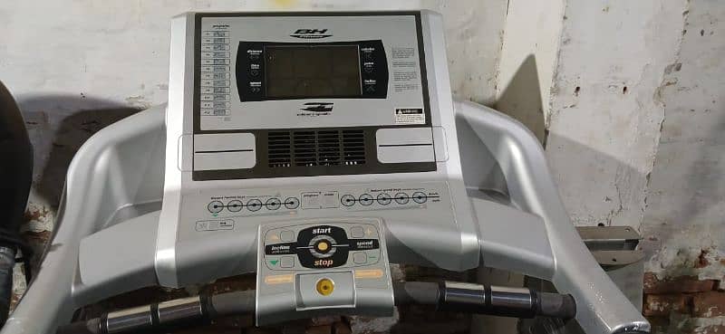 located in sargodha 03007227446 treadmill running machine cycle gym 14