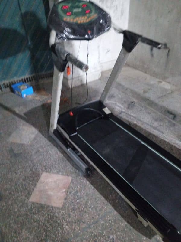 located in sargodha 03007227446 treadmill running machine cycle gym 16