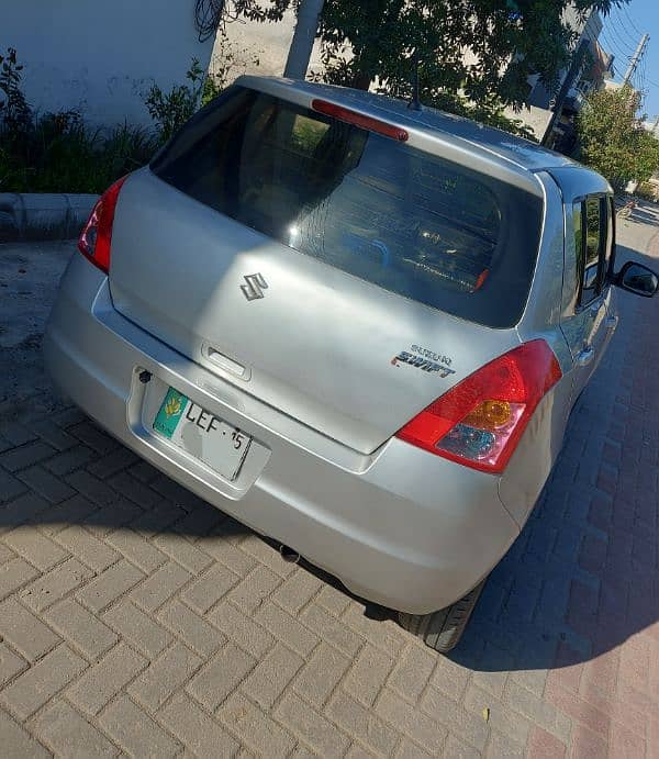 Suzuki Swift DLX 1.3 2015 urgent sale 10
