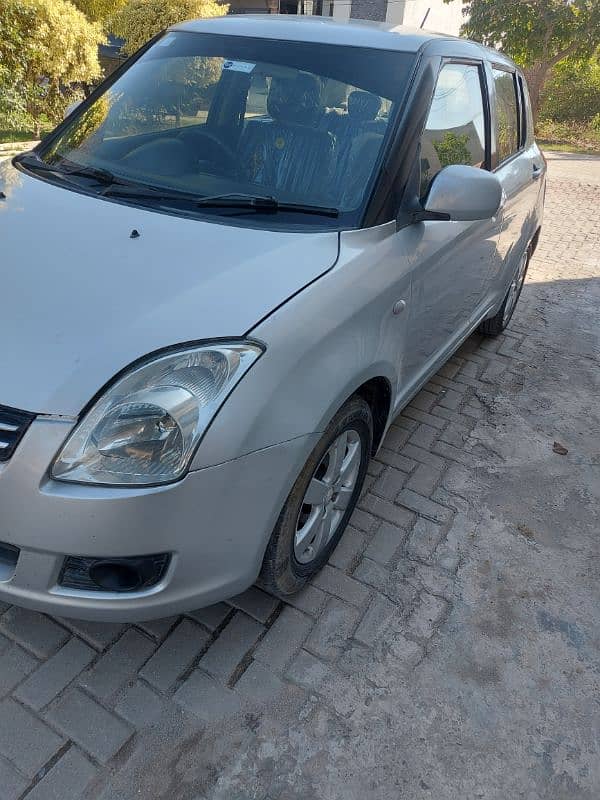Suzuki Swift DLX 1.3 2015 urgent sale 14