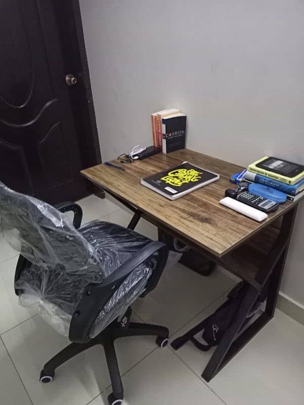 Gaming table office table study table laptop desk and writing table 2