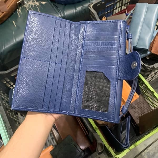 PREMIUM LEATHER WALLETS FOR MEN AND LADIES 2