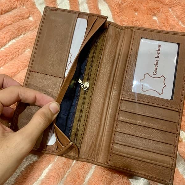 PREMIUM LEATHER WALLETS FOR MEN AND LADIES 14