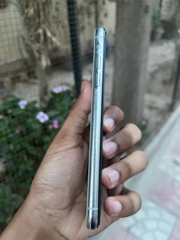 IPhone X NonPta Factory Unlock 64 gb 4