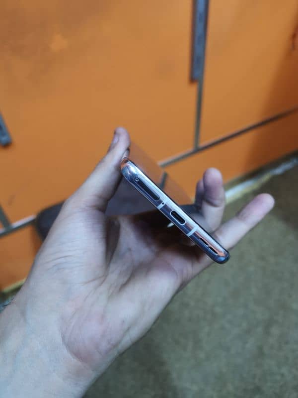 Oneplus 9 pro available in Very good condition 12gb 256gb single sim 5