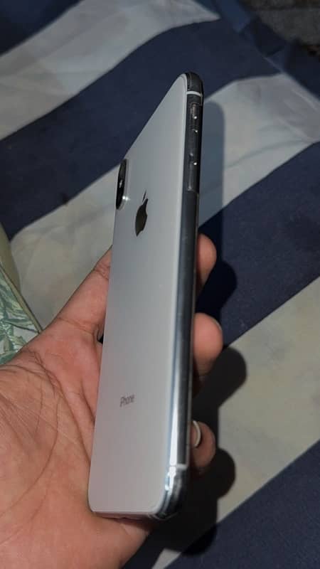 IPHONE XS MAX 64GB NON PTA KIT FACTORY UNLOCKED 3