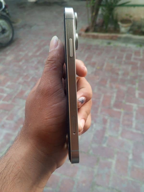 iphone 11 convert to 15 pro jv lush condition 1