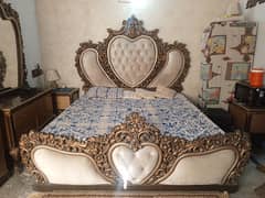 King Bed Set for Sale in Good Condition