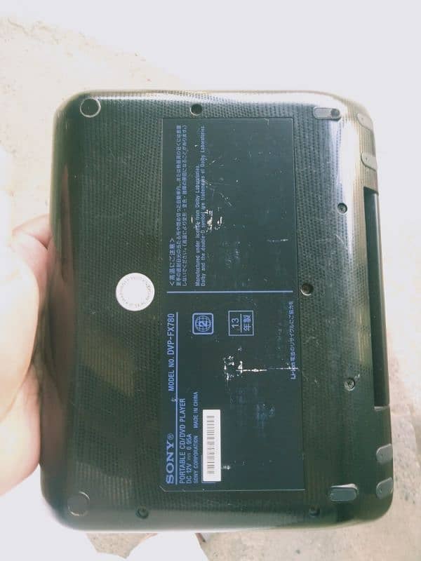 portable DVD player SONY 3