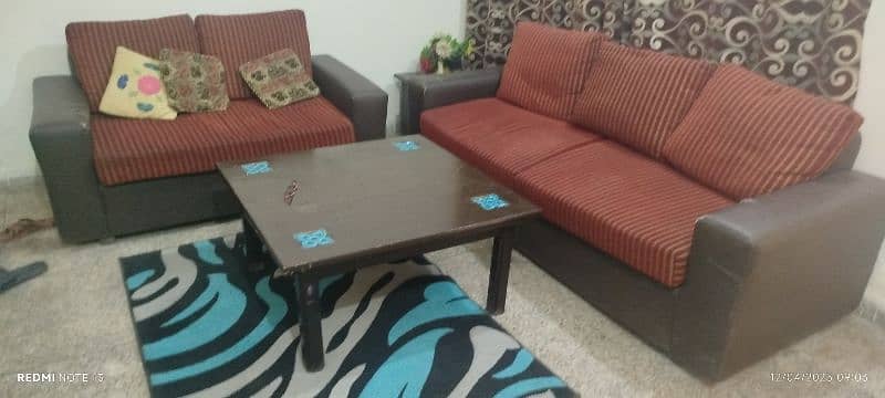 7 Seater Sofa set with table 0