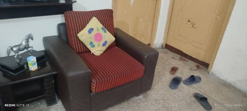 7 Seater Sofa set with table 2