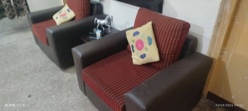 7 Seater Sofa set with table 3