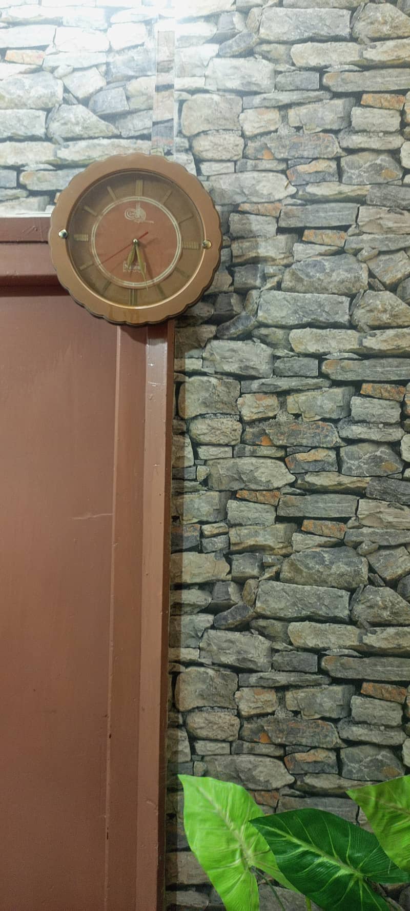 Beautiful brown expensive Clock 1y garentee 2