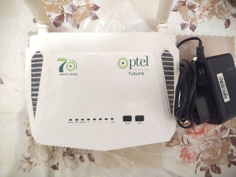 Ptcl device in good condition like new 0