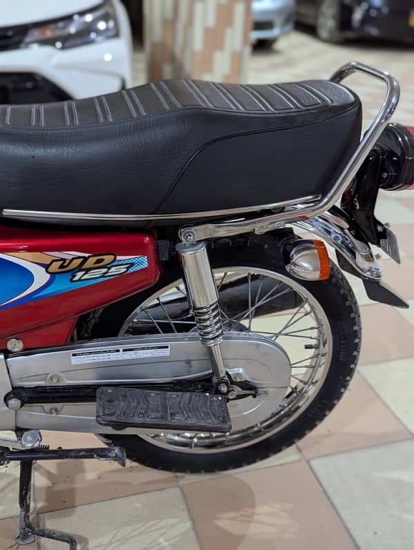unique bike 125 / Suzuki 125 /- 03461809478 6